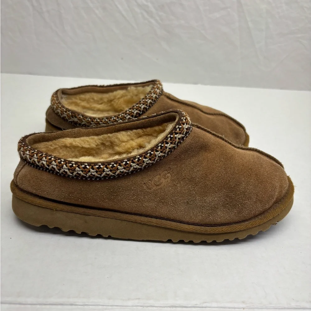 Ugg Cozy Suede Shearling Lined Slip-On Slippers - Tan SZ 3 for little girl